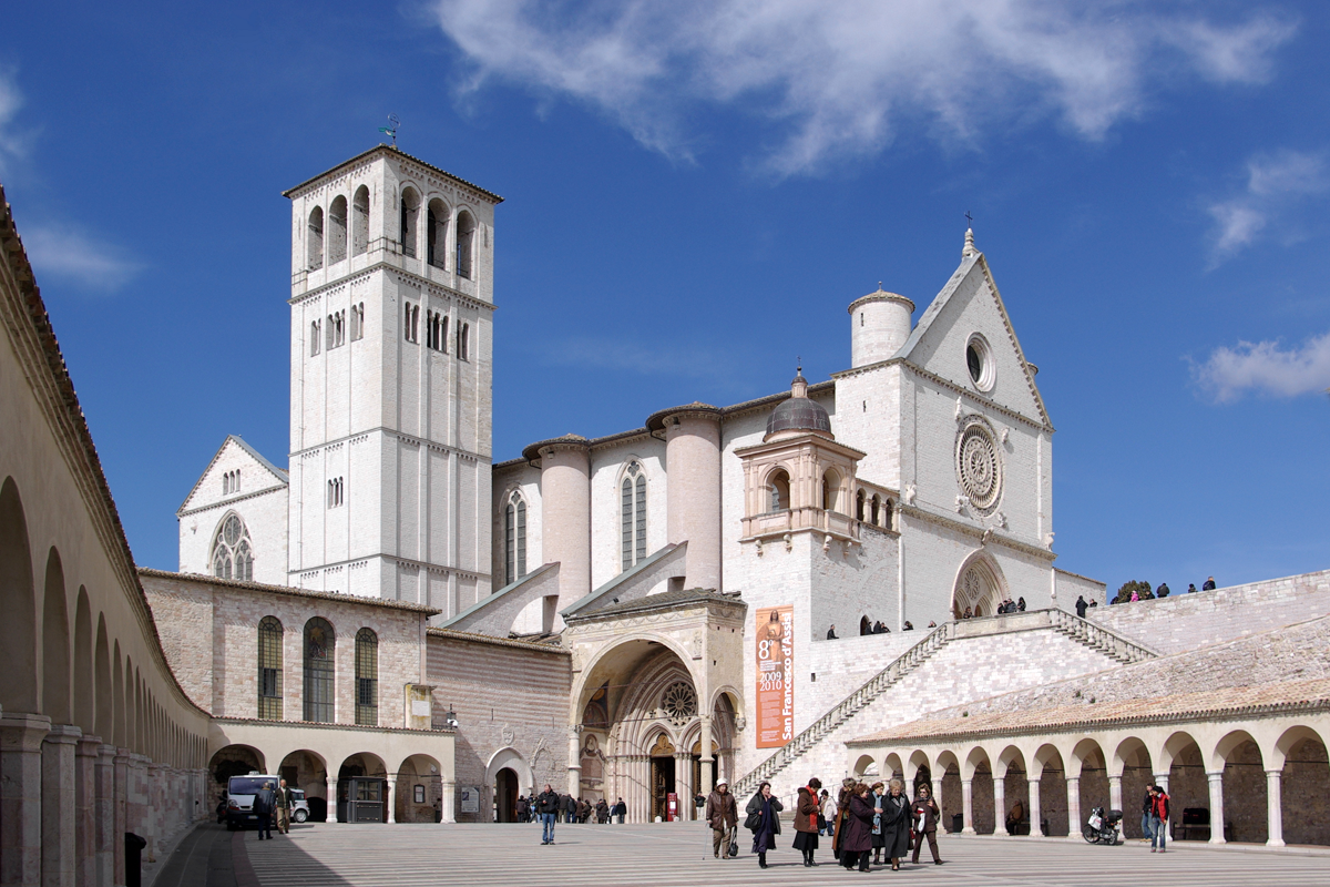 Papal Basilica of St. Francis in Assisi – Lower church
